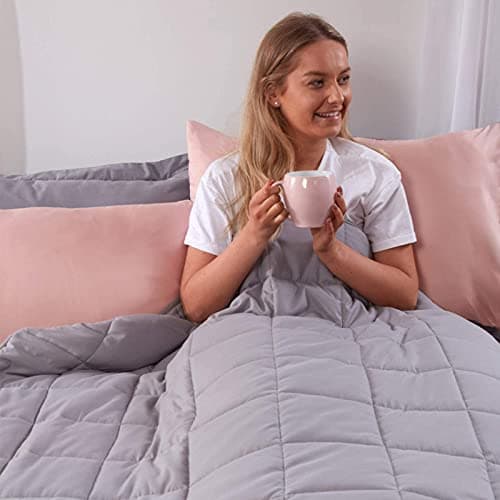 Best Weighted Blanket UK 2026: Picks for Sleep and Recovery